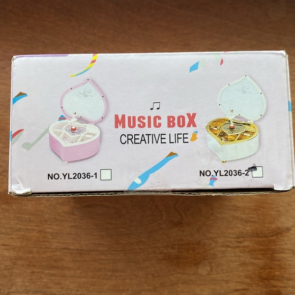 🎄5/$30 NWT Sealed! Forever Love 🎵 Music Box Creative Life white - Picture 11 of 13